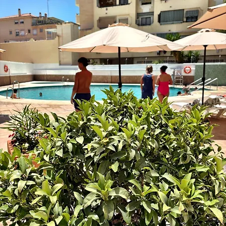 With Terrace & Seasonal Pool Terraza Y Piscina Torremolinos
